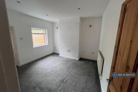 3 bedroom terraced house to rent, Lichfield Road, Stafford, ST17