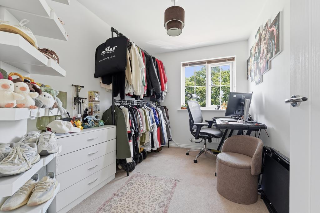 Walk-in wardrobe