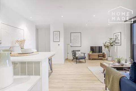 1 bedroom apartment to rent – pohled 2