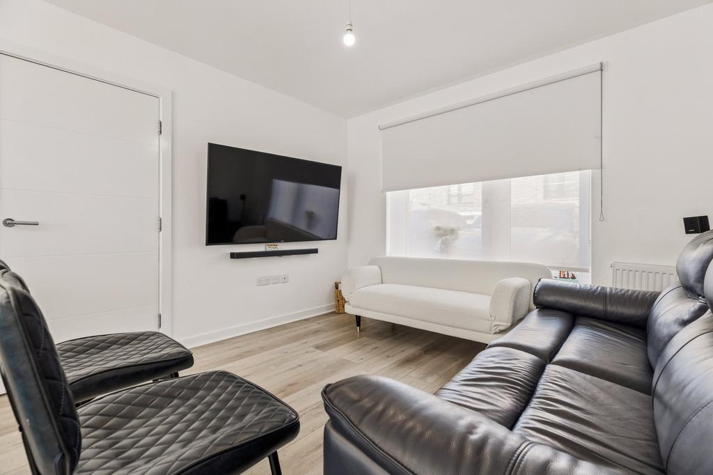 House in Glasgow - View 5