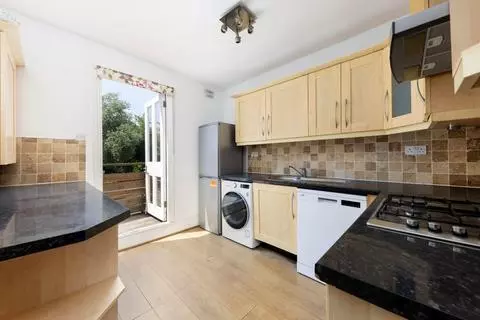 3 bedroom flat for sale – pohled 3