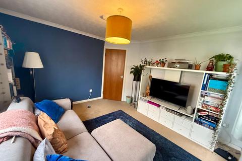 2 bedroom apartment for sale, Gerddi Rheidol, Trefechan SY23