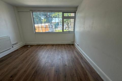 3 bedroom property to rent, White Beams, St. Albans AL2
