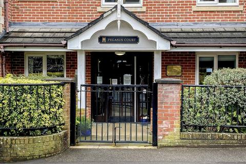 1 bedroom apartment for sale, Stafford Road, Caterham Valley - RETIREMENT FLAT