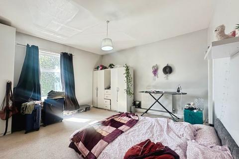 2 bedroom terraced house for sale, Hornby Street, Bury