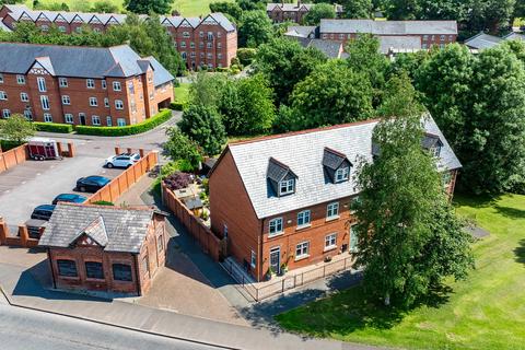 3 bedroom townhouse for sale, Trevore Drive, Wigan WN1