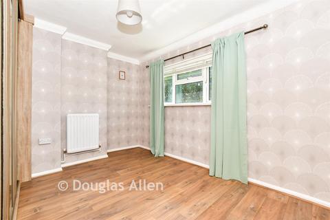 1 bedroom maisonette for sale, Rettendon View, Wickford SS11
