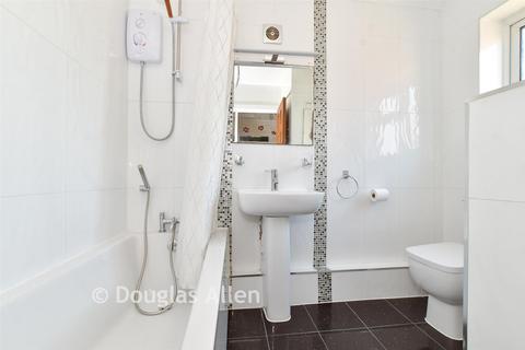 1 bedroom maisonette for sale, Rettendon View, Wickford SS11