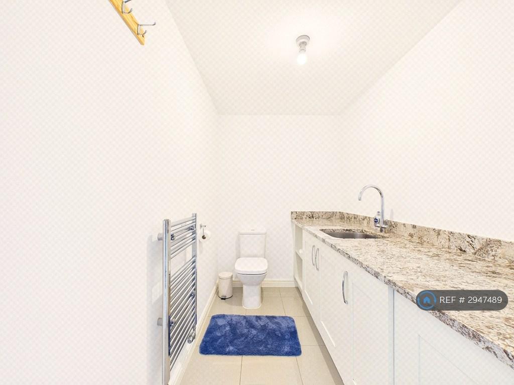 House in Nottingham, Edwalton Chase, Sharphill - More