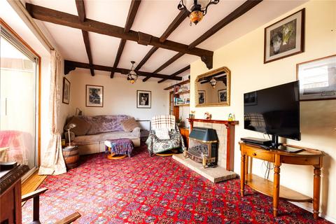 2 bedroom semi-detached house for sale, West Avenue, Melton Mowbray, Leicestershire