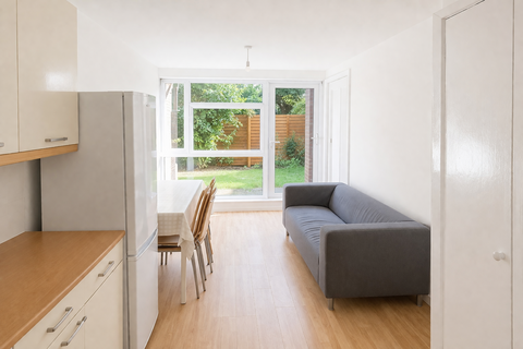 Finsbury Park, London N7