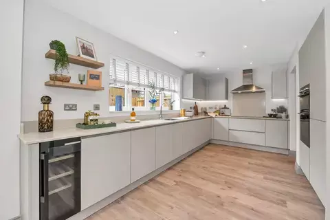 5 bedroom semi-detached house for sale, Plot 088, The Alvington at Hopkins Homes at Beaulieu, Chelmsford, Hopkins Homes at Beaulieu, Remembrance Avenue CM1