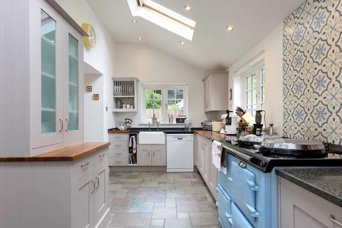 4 bedroom detached house for sale, Court Road, Maidenhead, Berkshire