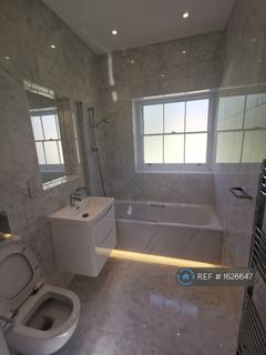 1 bedroom terraced house to rent, Stroude Road, Egham, TW20