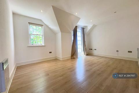 2 bedroom flat to rent, Hetton House, Loughton, IG10