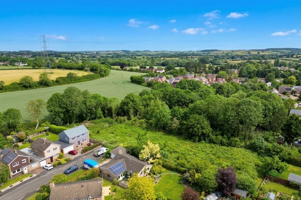 Winston Close, Nether Heyford, NN7 3JX