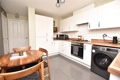 2 bedroom semi-detached house for sale, Dragon Close, Killingbeck, Leeds, West Yorkshire