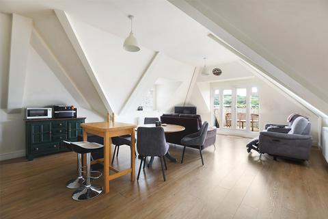 2 bedroom apartment for sale, Junction Road, Dorking, Surrey, RH4