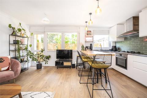 51 Geldeston Road, London, E5