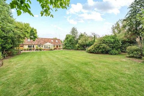 3 bedroom detached house for sale, The Pitons, Tilehouse Lane, Denham