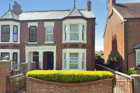 4 bedroom semi-detached house for sale, London Road, Stony Stratford, Milton Keynes