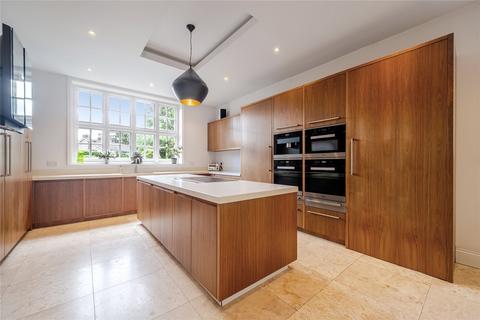 6 bedroom detached house for sale, Pines Road, Bromley