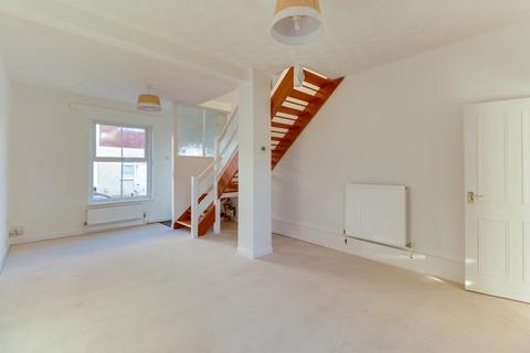 2 bedroom terraced house to rent, Highland Street, Southsea Unfurnished