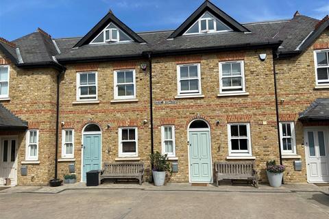 Queens Passage, Chislehurst