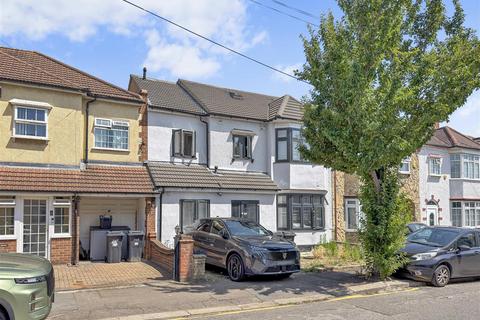 9 bedroom terraced house for sale, Crownfield Avenue, Ilford, IG2