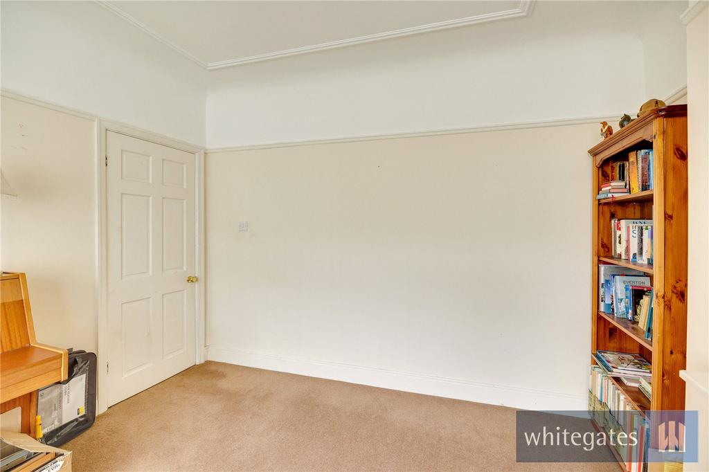 Kingsmead Drive, Liverpool, Merseyside, L25 - More