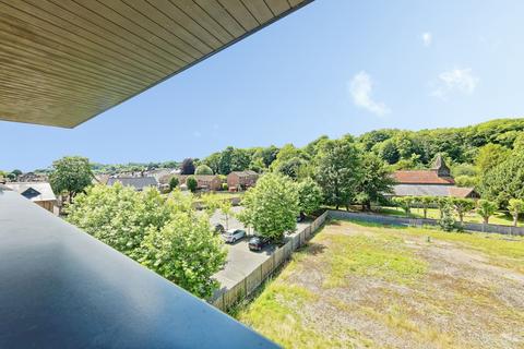 2 bedroom flat for sale, Crabble Hill, Dover, Kent, CT17