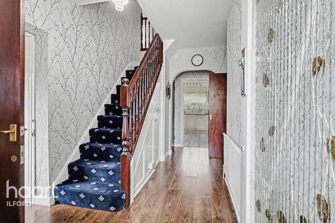 undefined, Wells Gardens, Ilford