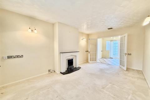 3 bedroom semi-detached bungalow for sale, Severn Avenue, Greenmeadow, Swindon