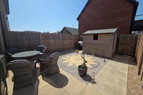 3 bedroom semi-detached house for sale, Saddleback Close, Bridgefield