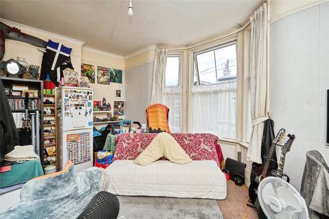 1 bedroom flat for sale, George Street, Ryde, Isle of Wight, PO33