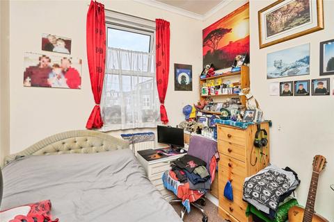 1 bedroom flat for sale, George Street, Ryde, Isle of Wight, PO33