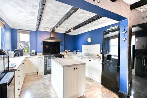 4 bedroom detached house for sale, Church Street, Whittlesey PE7