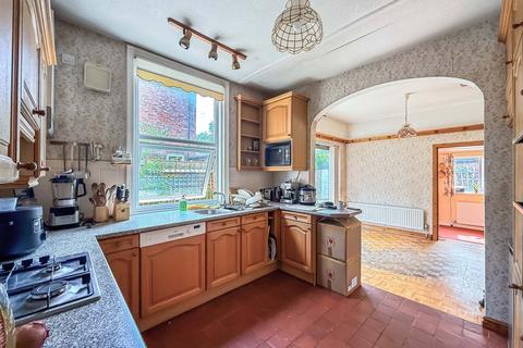 4 bedroom semi-detached house for sale, Walnut Street, Southport PR8