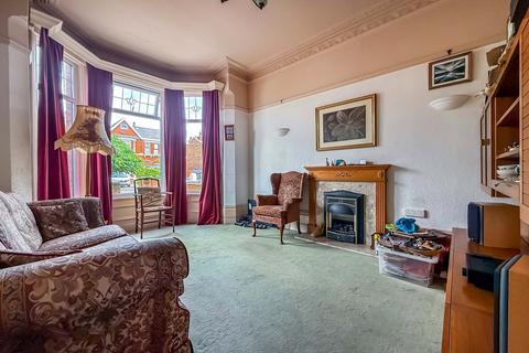 4 bedroom semi-detached house for sale, Walnut Street, Southport PR8