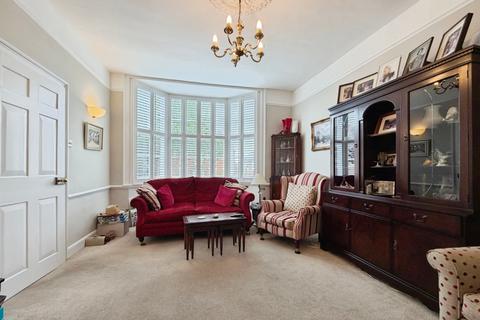 4 bedroom end of terrace house for sale, TENTERDEN