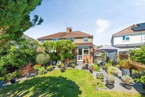 3 bedroom semi-detached house for sale – pohled 2