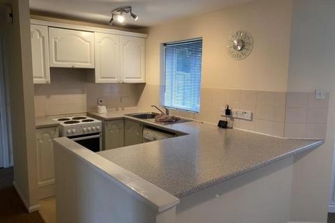 2 bedroom flat to rent, Ryebank Road, Ketley Bank