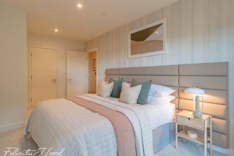 1 bedroom apartment for sale, Royal Crest Avenue, Newham