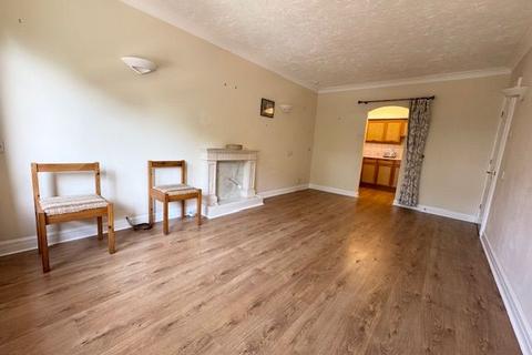 2 bedroom apartment for sale, Flat 31 Whitegates, Wilmslow Road, Cheadle, SK8
