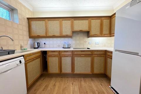 2 bedroom apartment for sale, Flat 31 Whitegates, Wilmslow Road, Cheadle, SK8