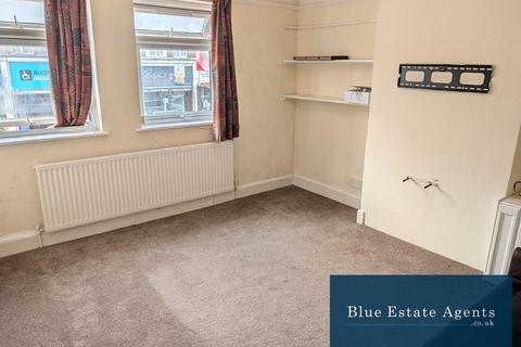 2 bedroom flat to rent, High Street, Whitton, Twickenham, TW2