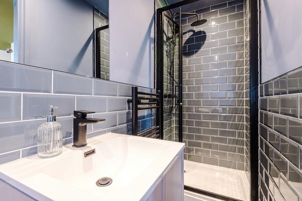 Apartment in Leeds, West Yorkshire - More