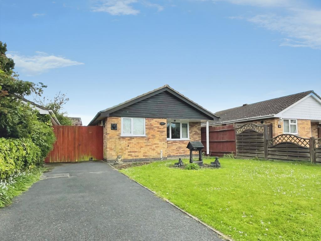2 bedroom bungalow to rent