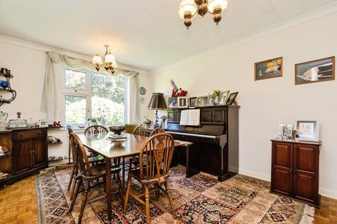 3 bedroom detached house for sale, Nursery Close, Woodford Green, IG8