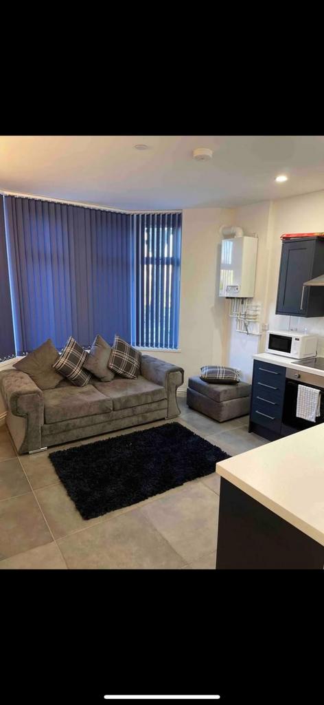 Apartment in CARDIFF, Grangetown - View 3
